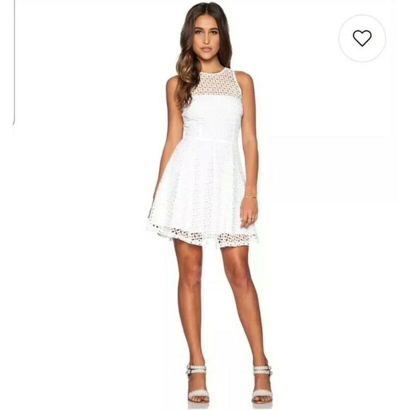 BB Dakota Dresses & Skirts - NWT BB Dakota Danica White Eyelet Dress Size 0